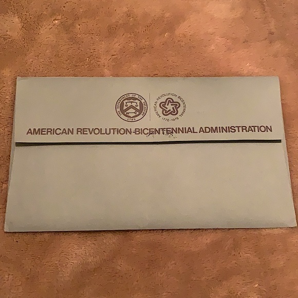 1976 Bicentennial Medal And Stamp Commemorative - Picture 4 of 5